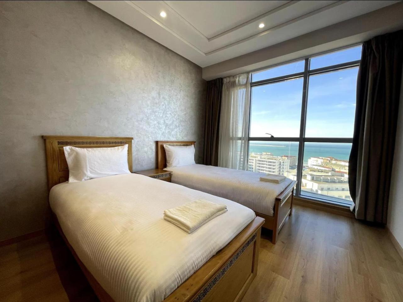 Seafront 2 Bedrooms Flat タンジェ エクステリア 写真