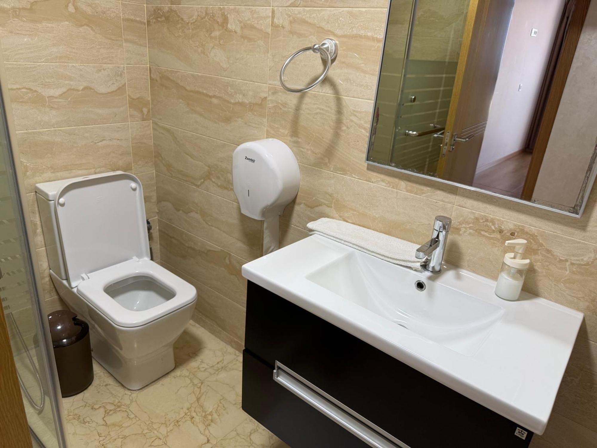 Seafront 2 Bedrooms Flat タンジェ エクステリア 写真